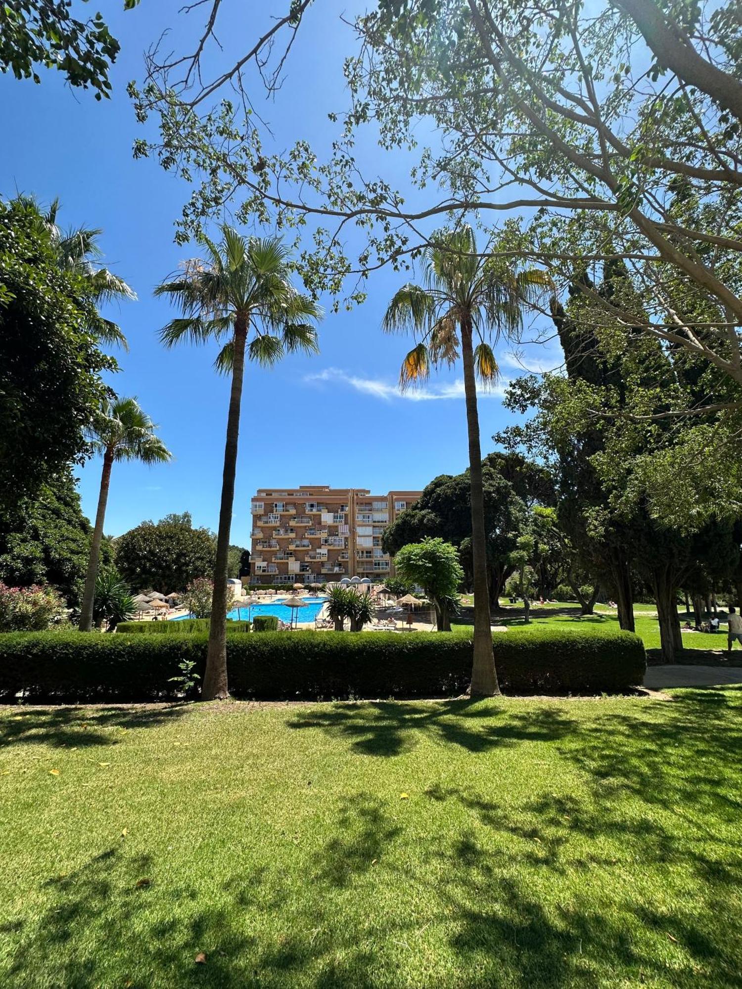 Acogedor Estudio Con Piscina Y Vistas Al Mar Benalmádena Buitenkant foto